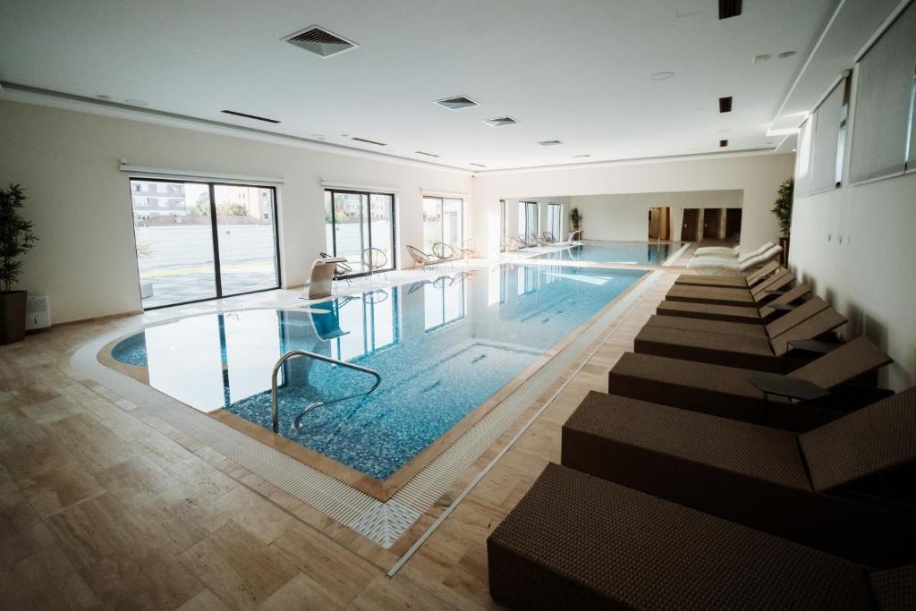 Πισίνα στο ή κοντά στο Hotel Barcode Wellness & Spa