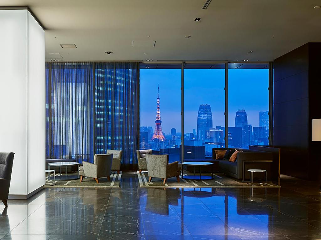 O zonă de relaxare la Mitsui Garden Hotel Ginza Premier