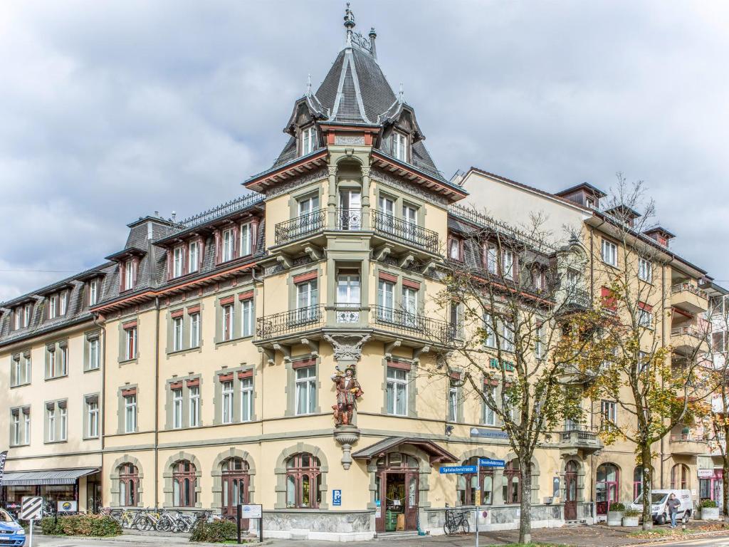 O edifício em que o hotel se localiza