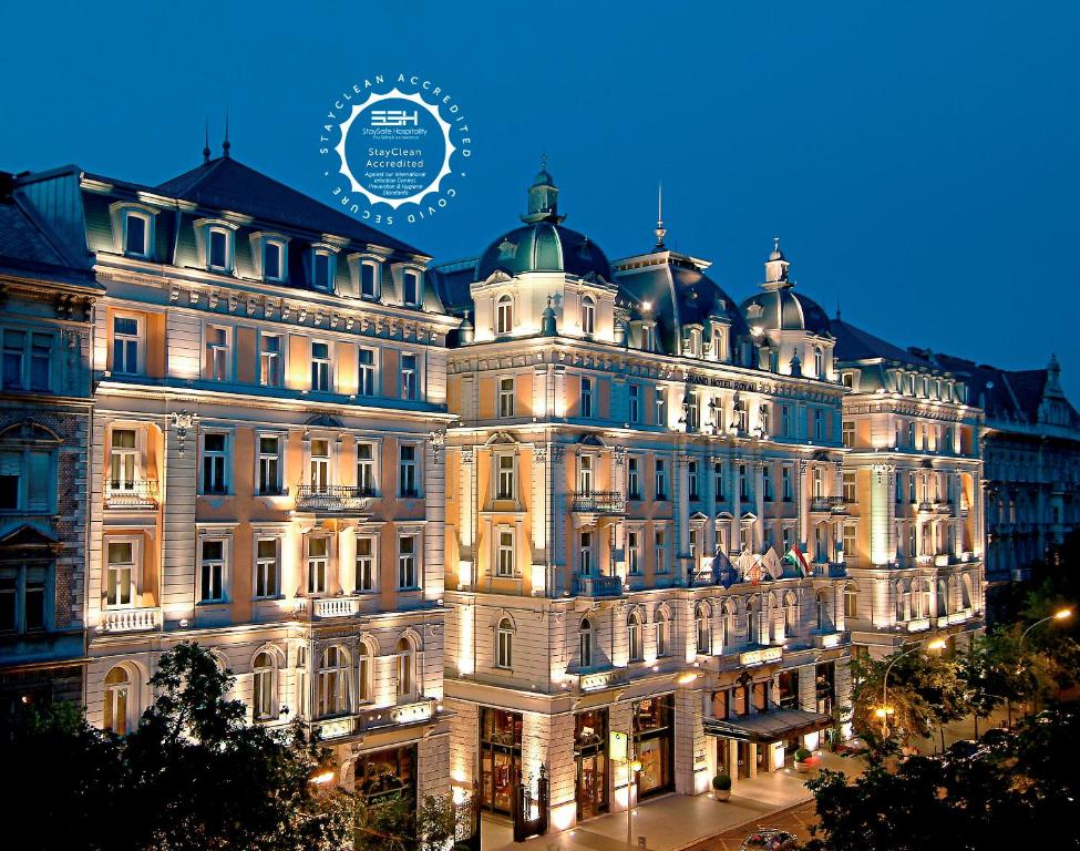 El edificio en el que está el hotel