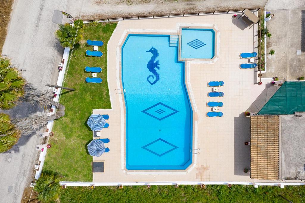 Bazen v nastanitvi oz. blizu nastanitve Nikos Pool Apartments - Ground Floor