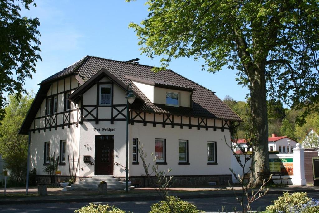 Galeriebild der Unterkunft Zum Schlossgarten in Ralswiek