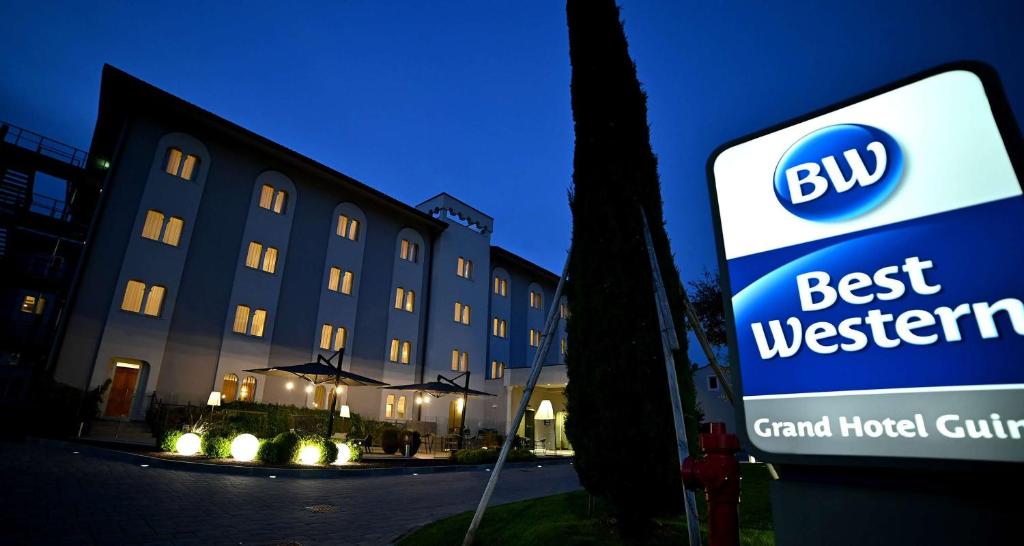 Certifikat, nagrada, znak ali drug dokument, ki je prikazan v nastanitvi Best Western Grand Hotel Guinigi