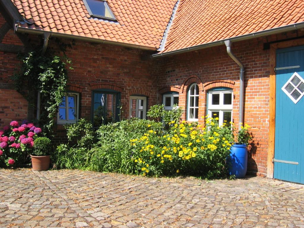 Un jardín fuera de Bio Ferienwohnung