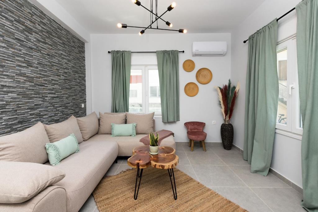 Χώρος καθιστικού στο Iliana & Sarra Apartment 2