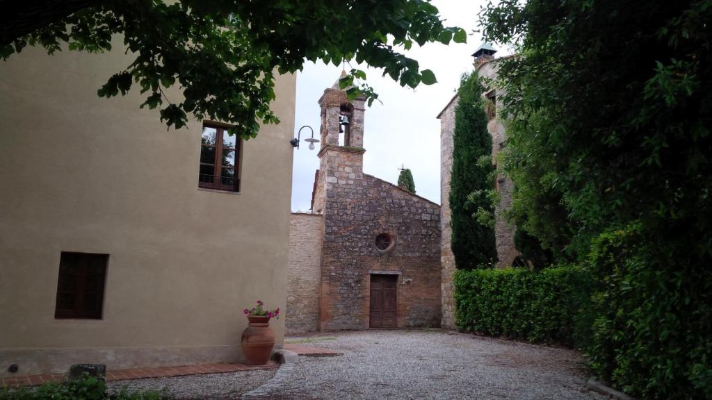 Fotografija u galeriji objekta Antico Borgo De' Frati u San Điminjanu