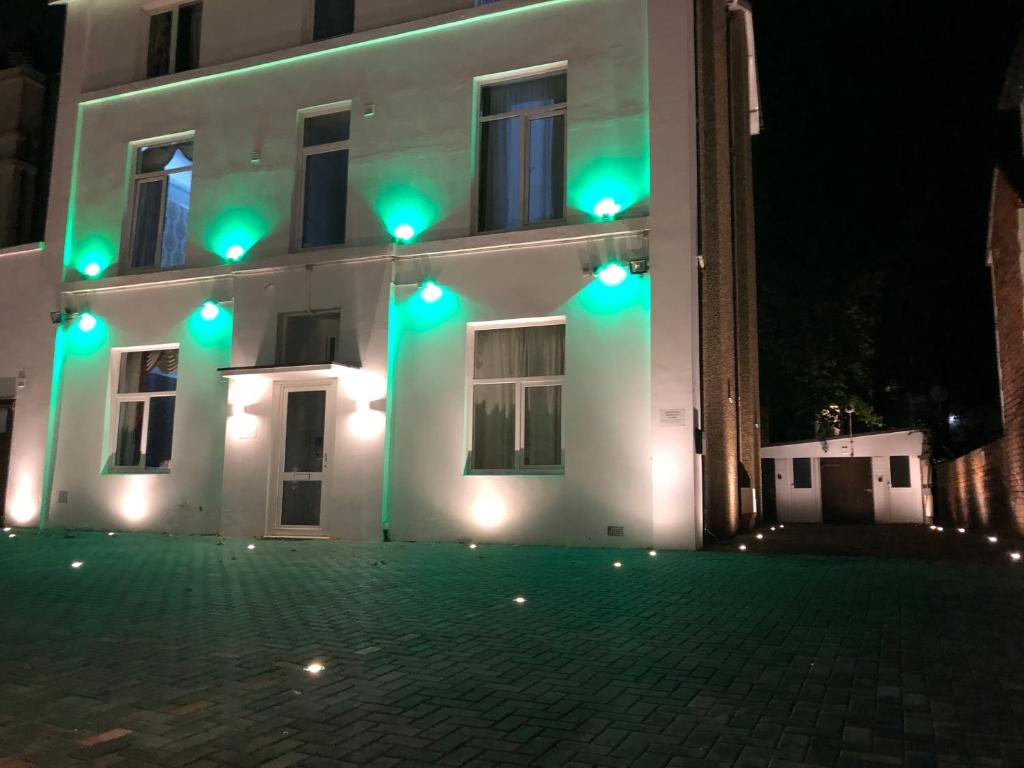 Clădirea în care este situat/ăhotelul