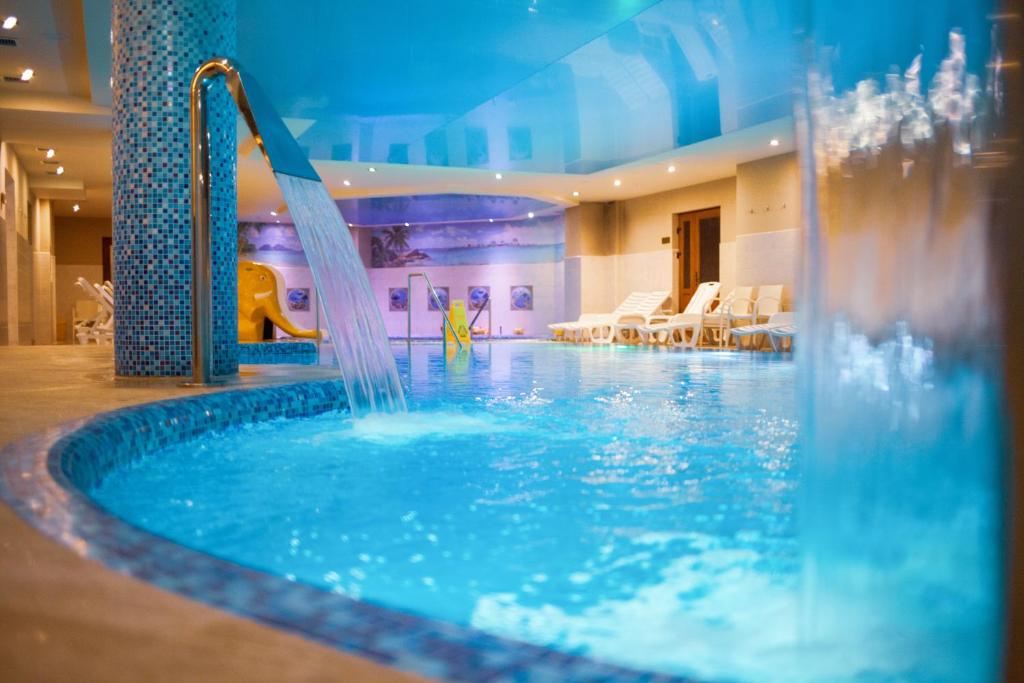 Bassein majutusasutuses Romantik Spa Hotel või selle lähedal