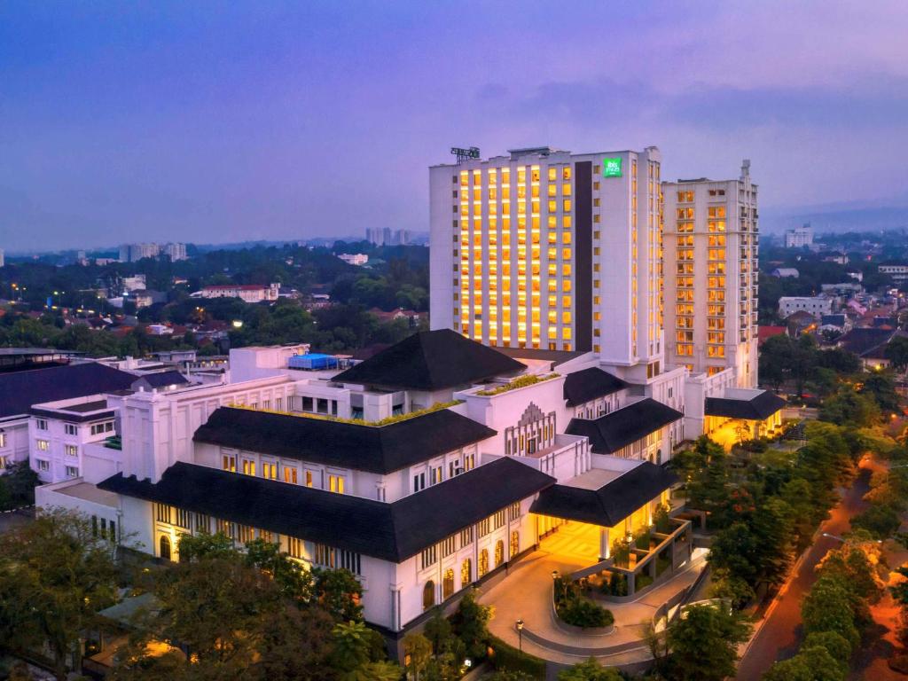 O edifício em que o hotel se localiza