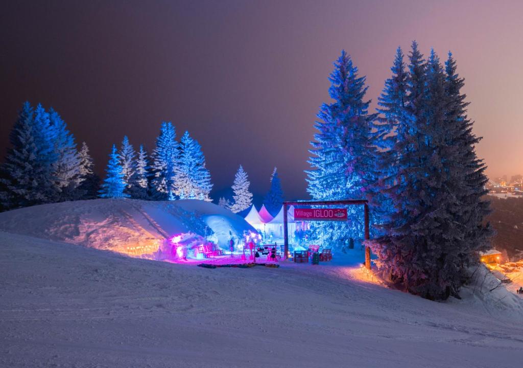 Village Igloo Morzine Avoriaz v zimě