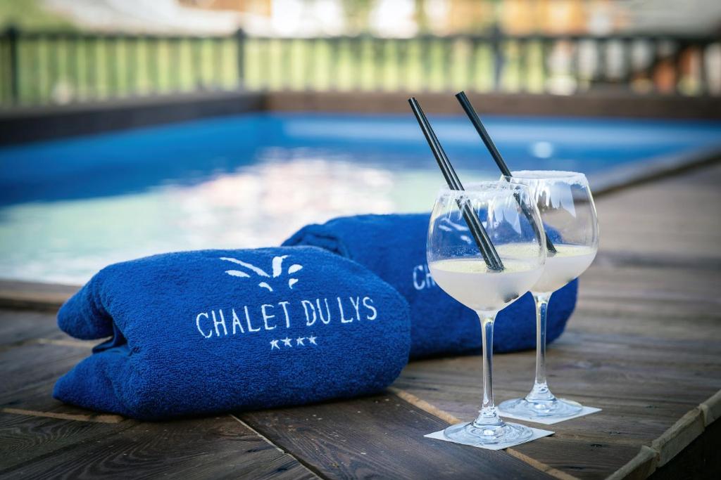 Напої в Chalet du Lys Hotel & SPA