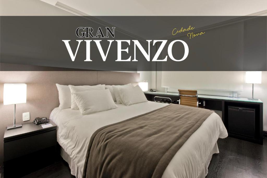 Hotel Gran Vivenzo Belo Horizonte房間的床