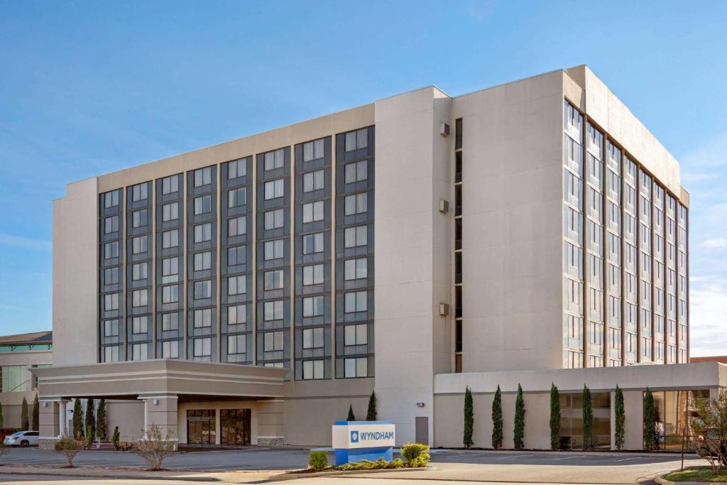 フォートスミスにあるWyndham Fort Smith City Centerの表面