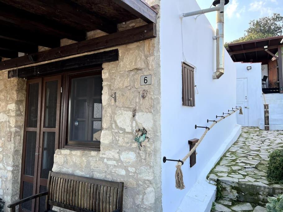 Balkón alebo terasa v ubytovaní 'I Folia' Village house with roof garden and terrace