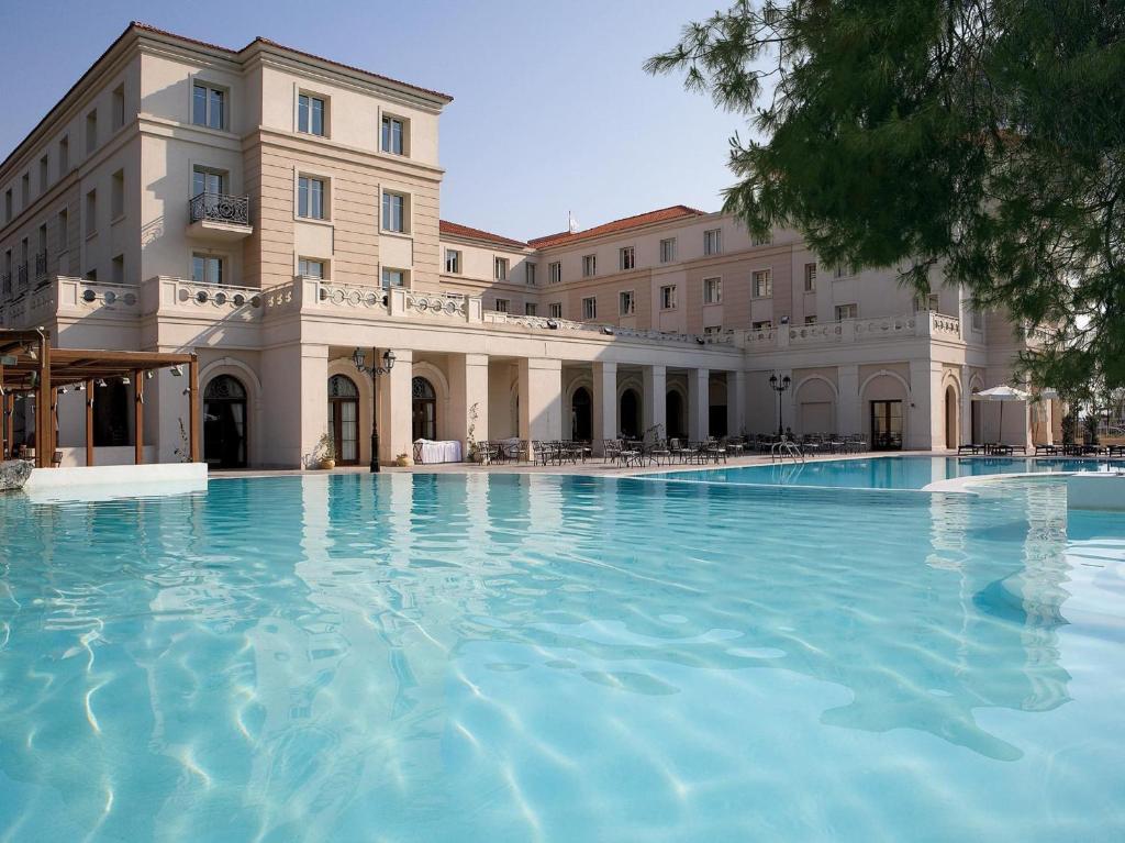 Swimming pool sa o malapit sa Grecotel Larissa Imperial