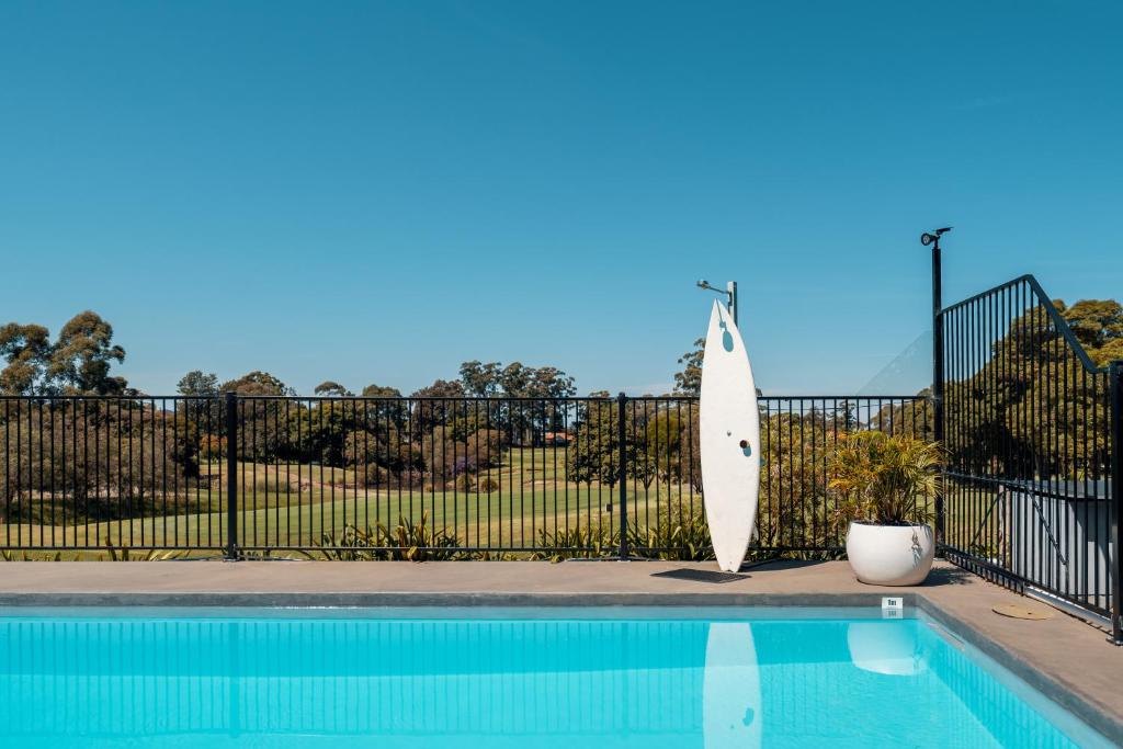 The swimming pool at or close to The Select Inn Ryde