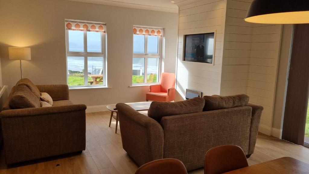 Inch Beach Cottages में टेलीविजन और/या मनोरंजन केंद्र