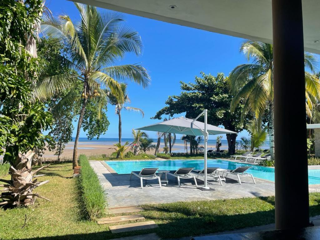 The swimming pool at or close to Anki Lodge