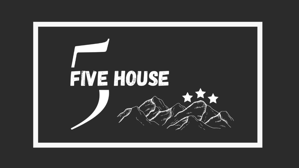 シビウにあるFive Houseの五家山画