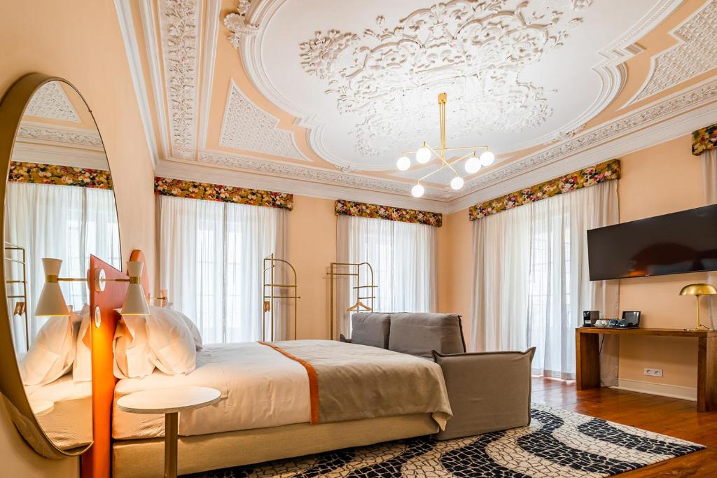 Телевизия и/или развлекателен център в LR Guest House