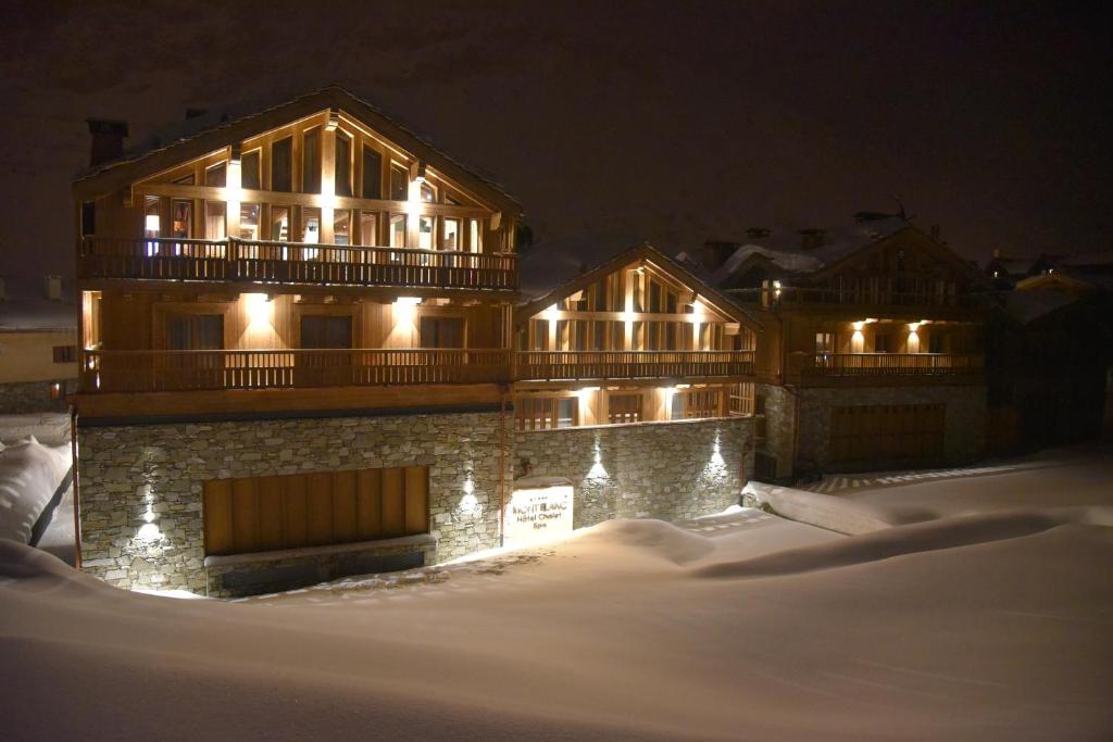 Hotel MONT-BLANC VAL D'ISERE durante o inverno