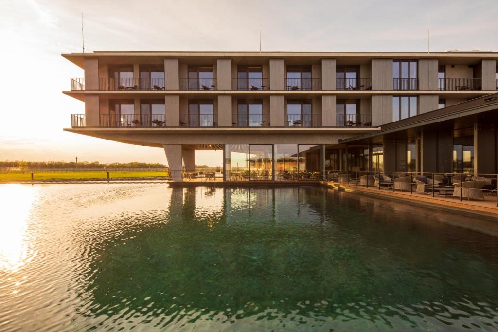 Vista de un río cerca de este resort