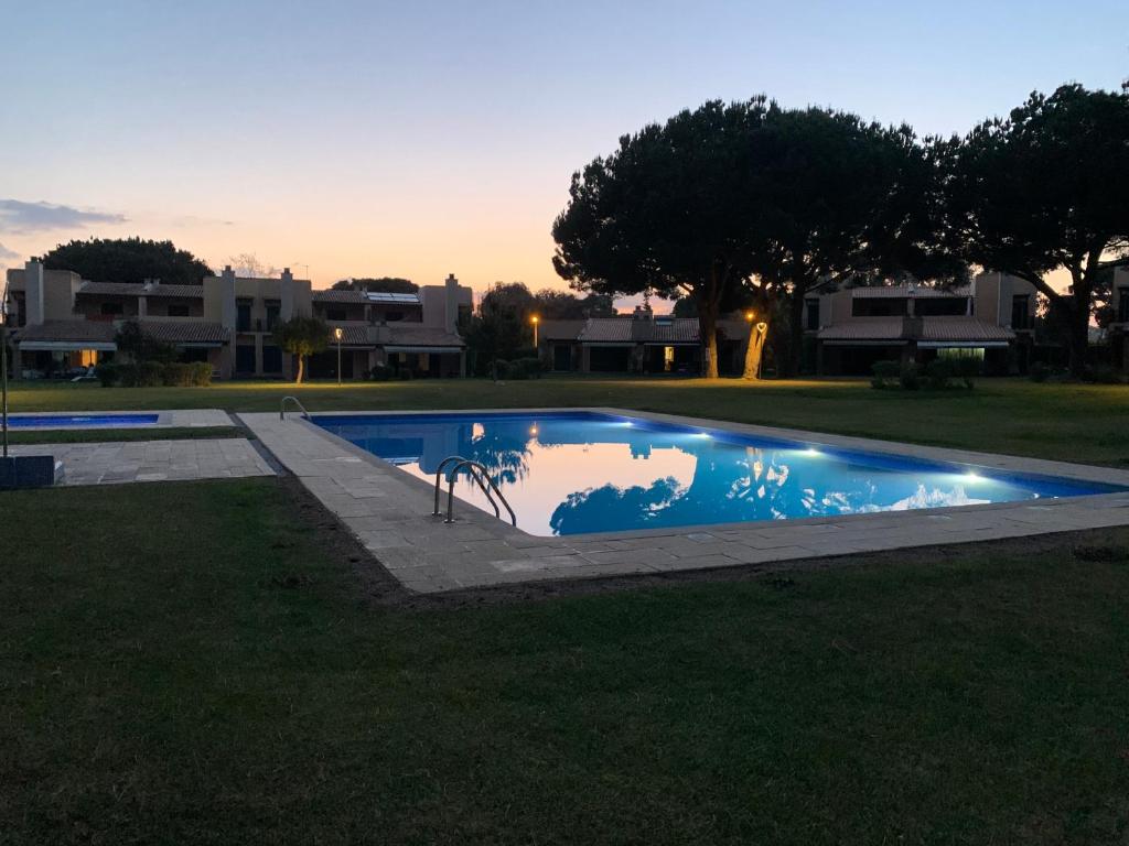 Bazen u objektu Casa de Férias com piscina - Condominio Vilamouraténis ili u blizini