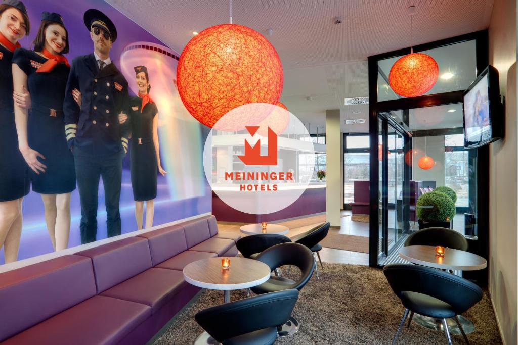 Зона вітальні в MEININGER Hotel Frankfurt Main / Airport