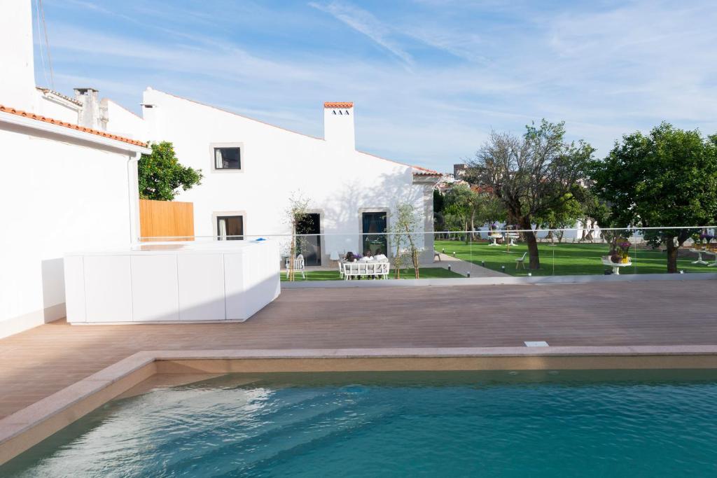 A piscina localizada em Portalegre Palace ou nos arredores