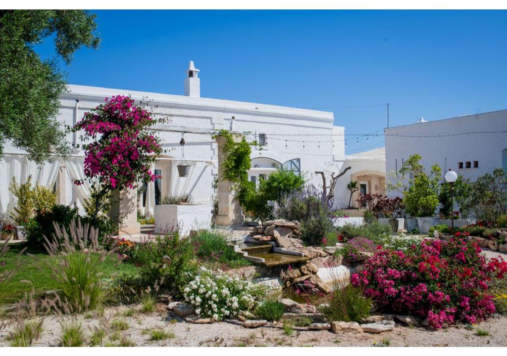 Masseria Verbena Agriturismo के बाहर एक बगीचा