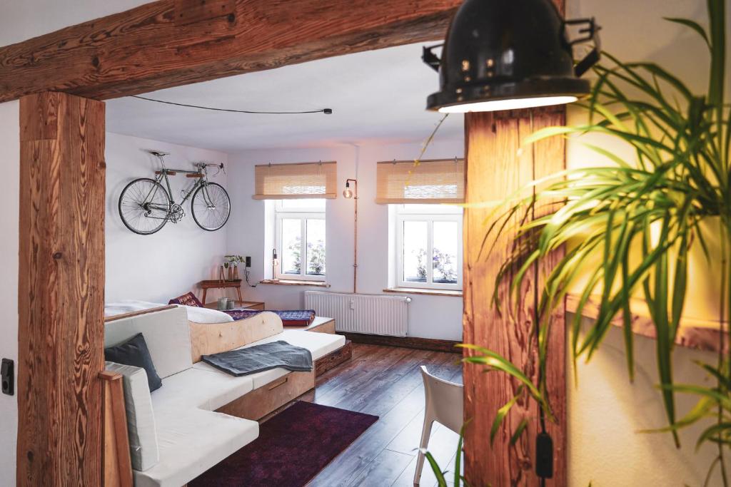 Studio Apartment zur alten Post, 48qm Individualapartment mit Blick über Zittaus Altstadt, Ferienwohnung im Altstadtkern umrandet vom Zittauer Gebirge 휴식 공간