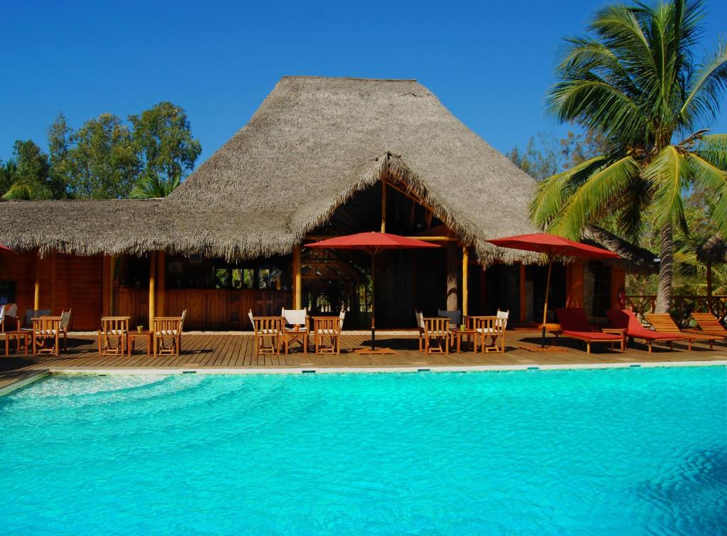 Piscina de la sau aproape de Hôtel Palissandre MORONDAVA