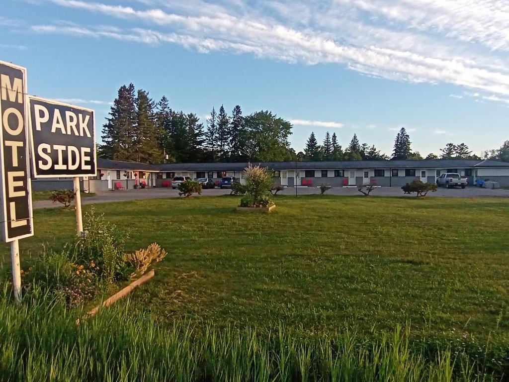 Billede fra billedgalleriet på Park Side Motel i Peterborough