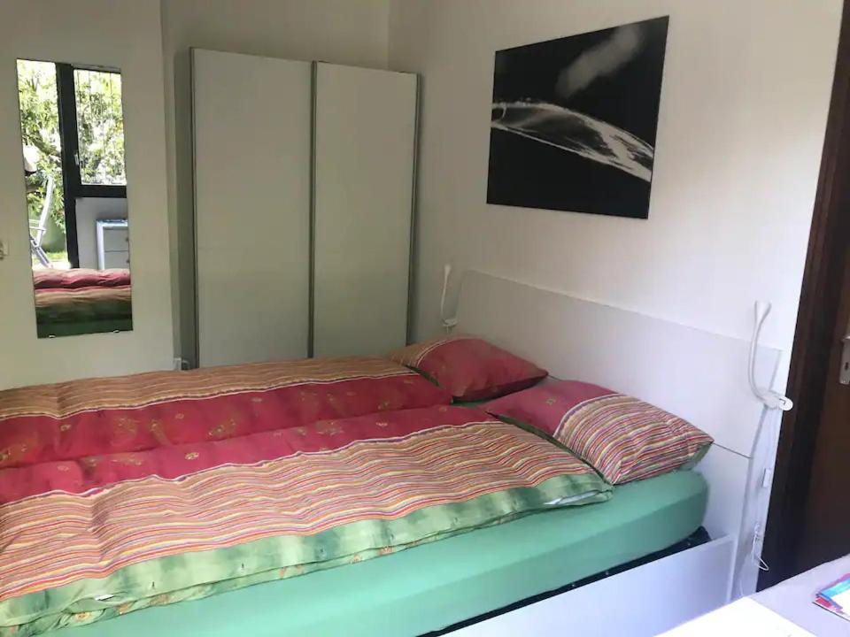 Llit o llits en una habitació de Locarno: camera indipendente in zona residenziale