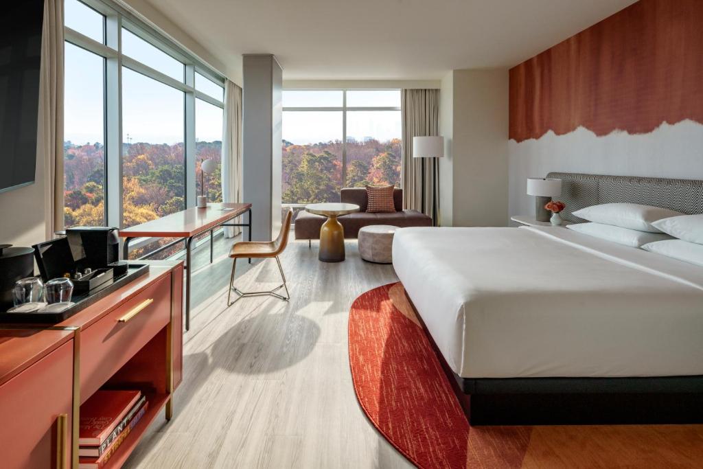 Ліжко або ліжка в номері Hyatt Centric Buckhead Atlanta