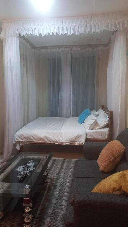 Cama ou camas em um quarto em Woodgreek Studio Apartment 4B27