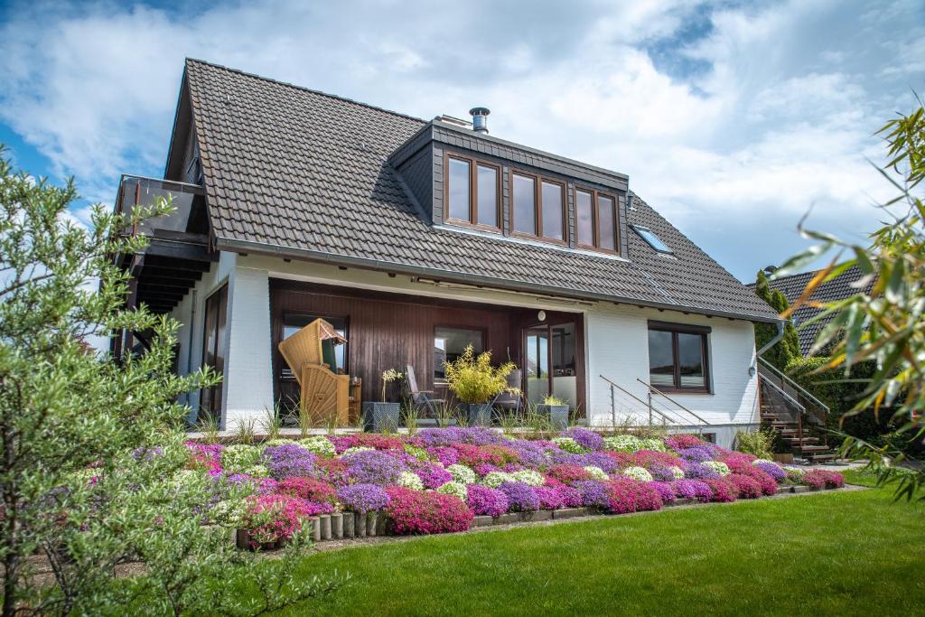 Vrt u objektu Ferienwohnung "elbRetreat" in Seevetal-Over an der Elbe - Stilvoll wohnen auf Zeit