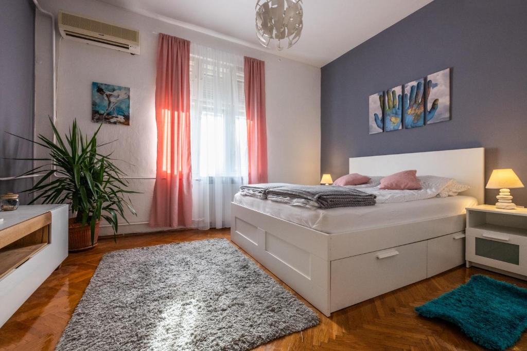 Krevet ili kreveti u jedinici u objektu Neimar Apartment with Great Wi-Fi and free parking