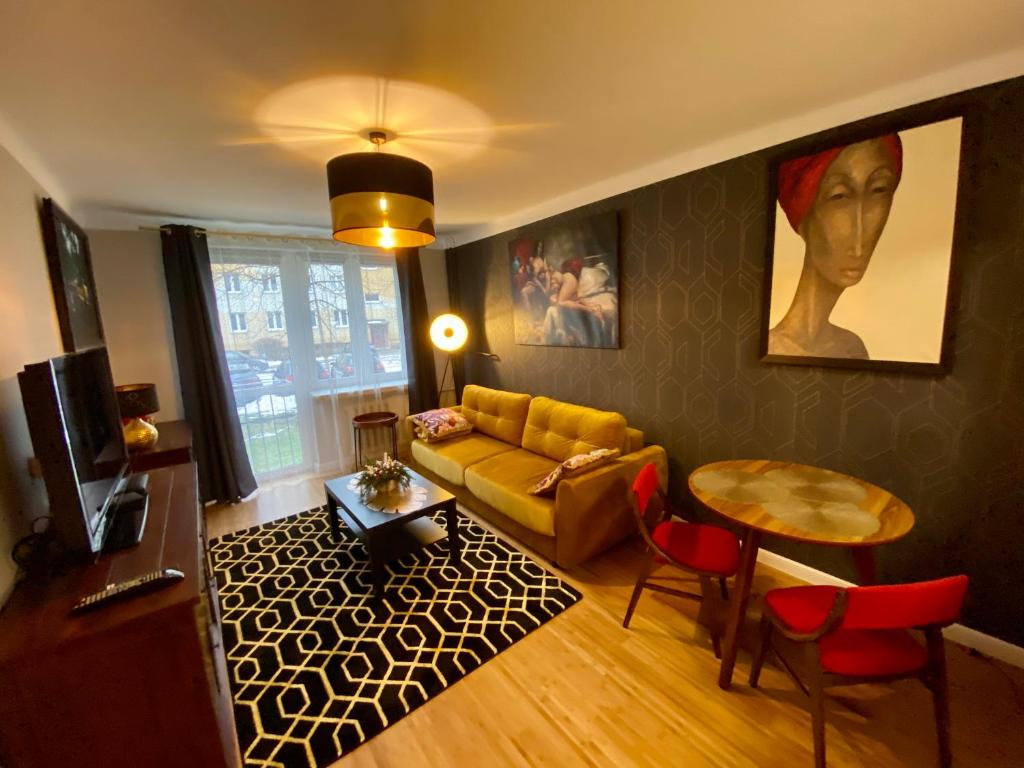 Телевизия и/или развлекателен център в Apartament Golden Studio