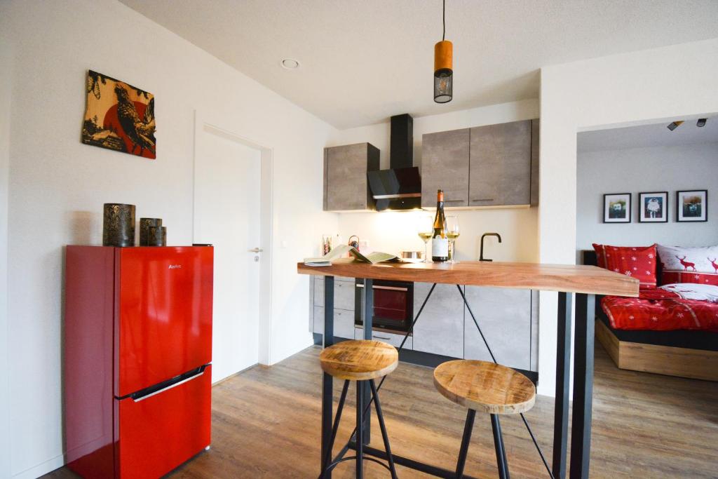 Una cocina o cocineta en BLACKFOXREST Ferienwohnung