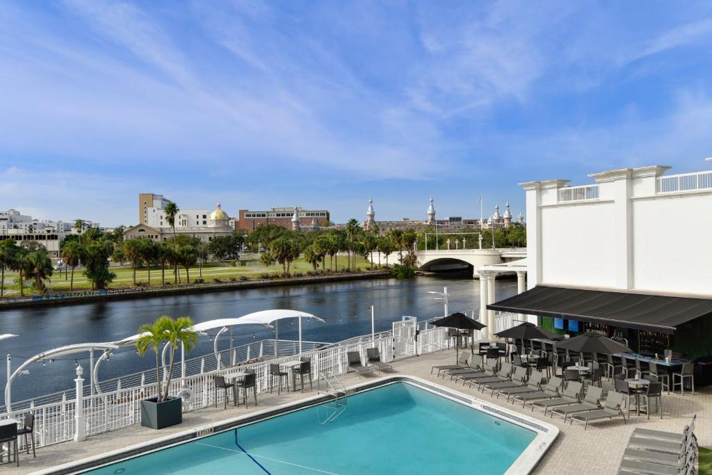 Bassenget på eller i nærheten av Hotel Tampa Riverwalk