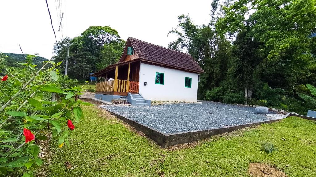 Sodas prie apgyvendinimo įstaigos Casa do Tesouro