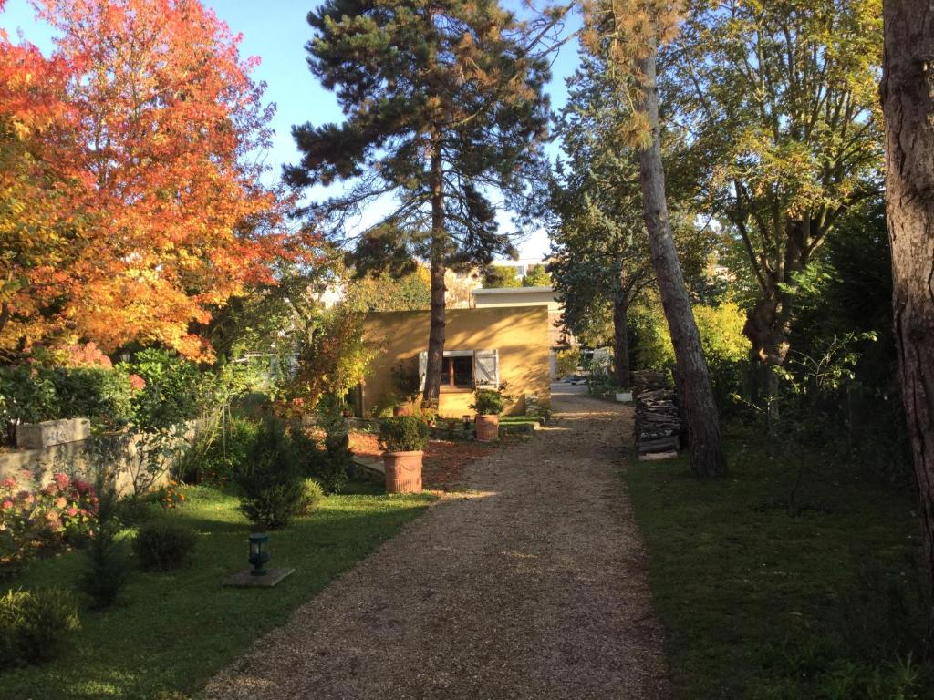 Un jardín fuera de appartement fond de jardin 1 étage