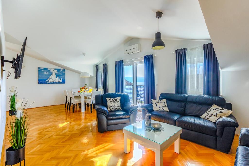 Gallery image of OMIŠ WIND ROSE Apartment in Omiš