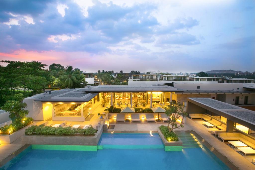 A piscina localizada em BLVD Club - Near BENGALURU AIRPORT ou nos arredores