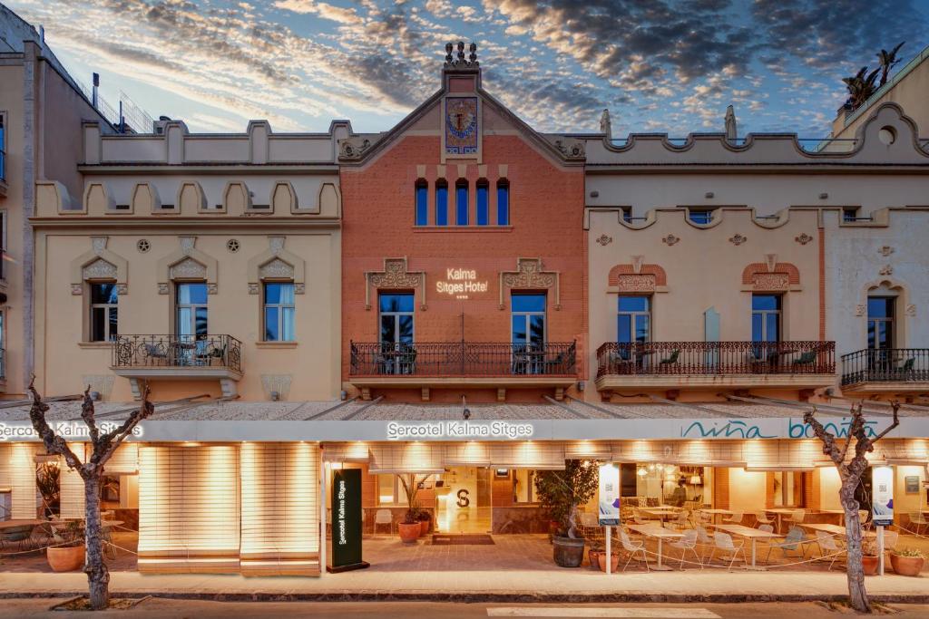 una representación del exterior de un hotel en Sercotel Kalma Sitges, en Sitges