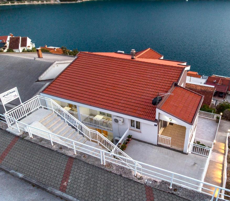 Afbeelding uit fotogalerij van Apartments Njavro Neum in Neum