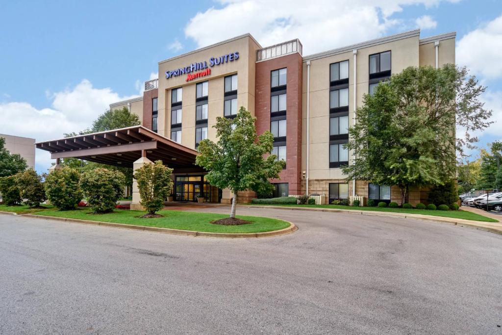 una rappresentazione della parte anteriore di un hotel di SpringHill Suites Louisville Airport a Louisville