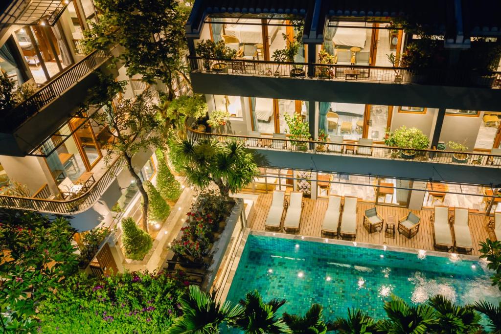 Hồ bơi trong/gần CHiEM HoiAn - The Beachside Boutique Hotel & Villa