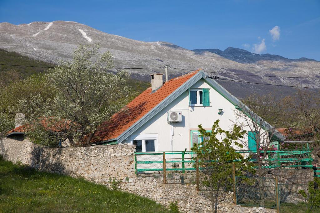 Naturlandskabet i nærheden af chaletet